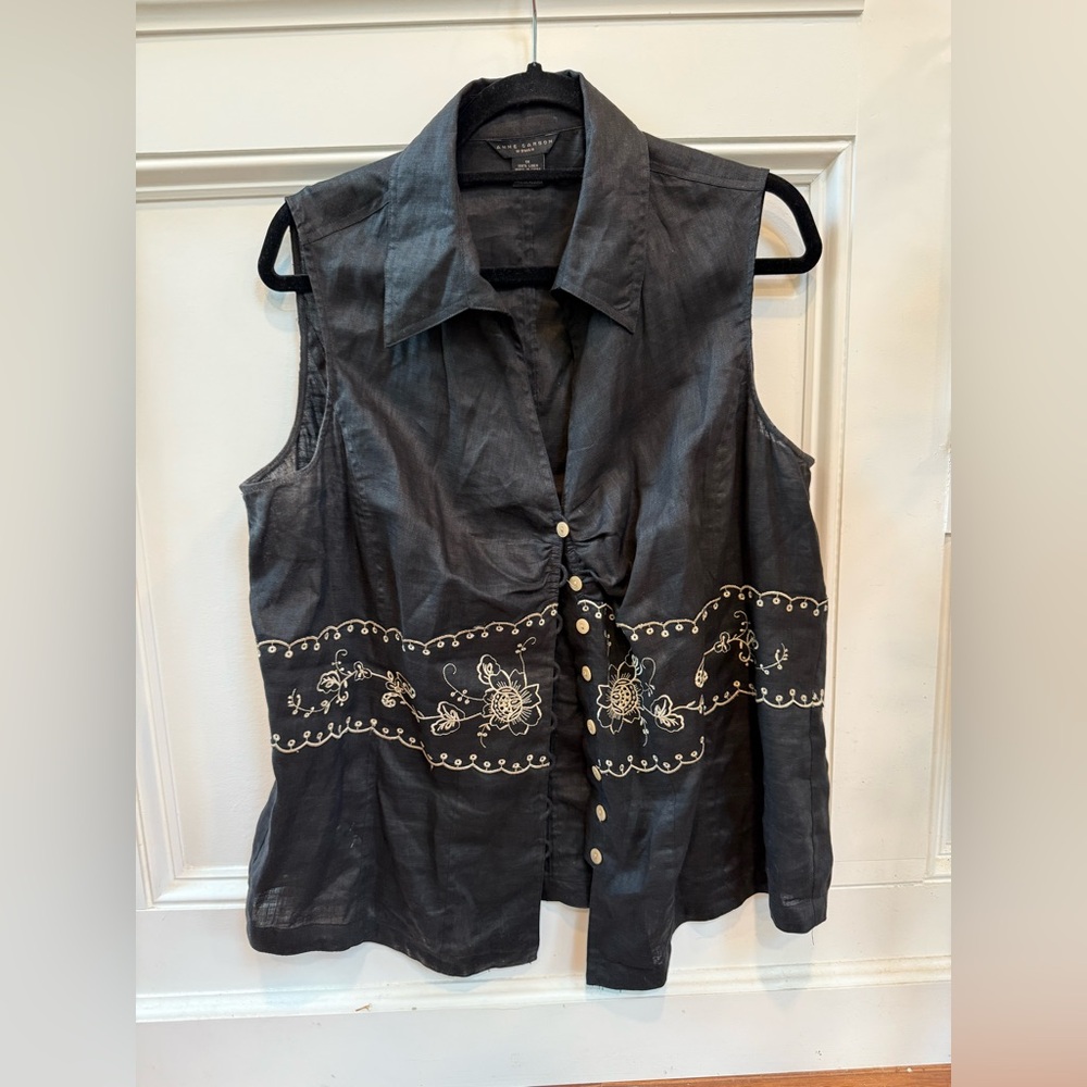 Anne Carson 100% linen button Down Shirt